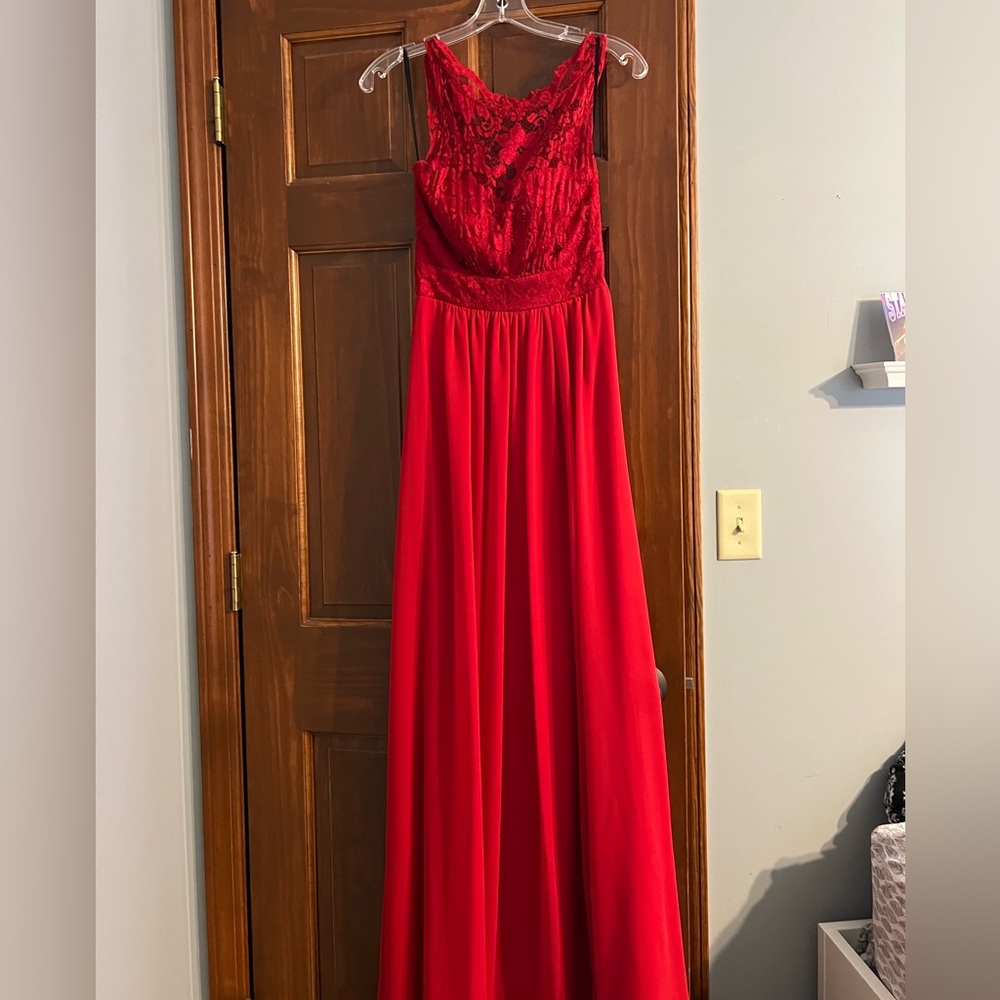 DFI Los Angeles Gown